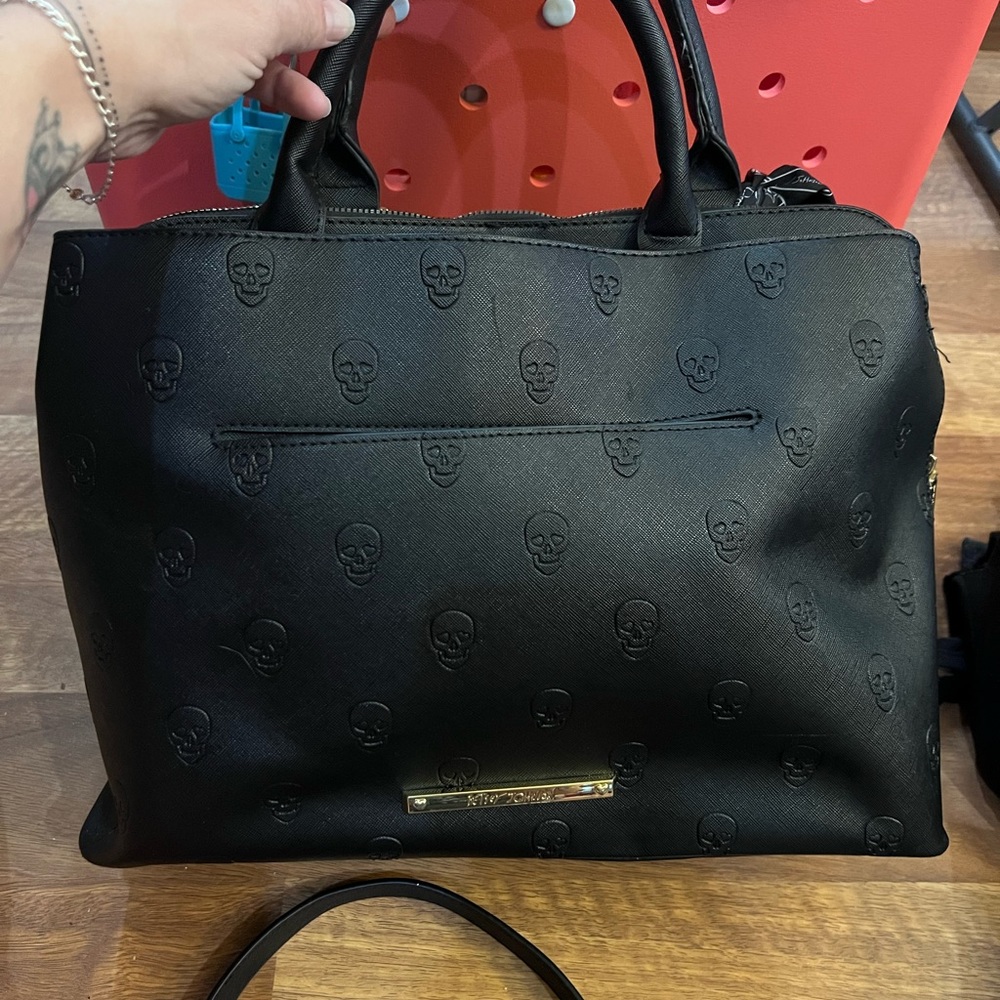 Betsey Johnson Skullicious handbag—black